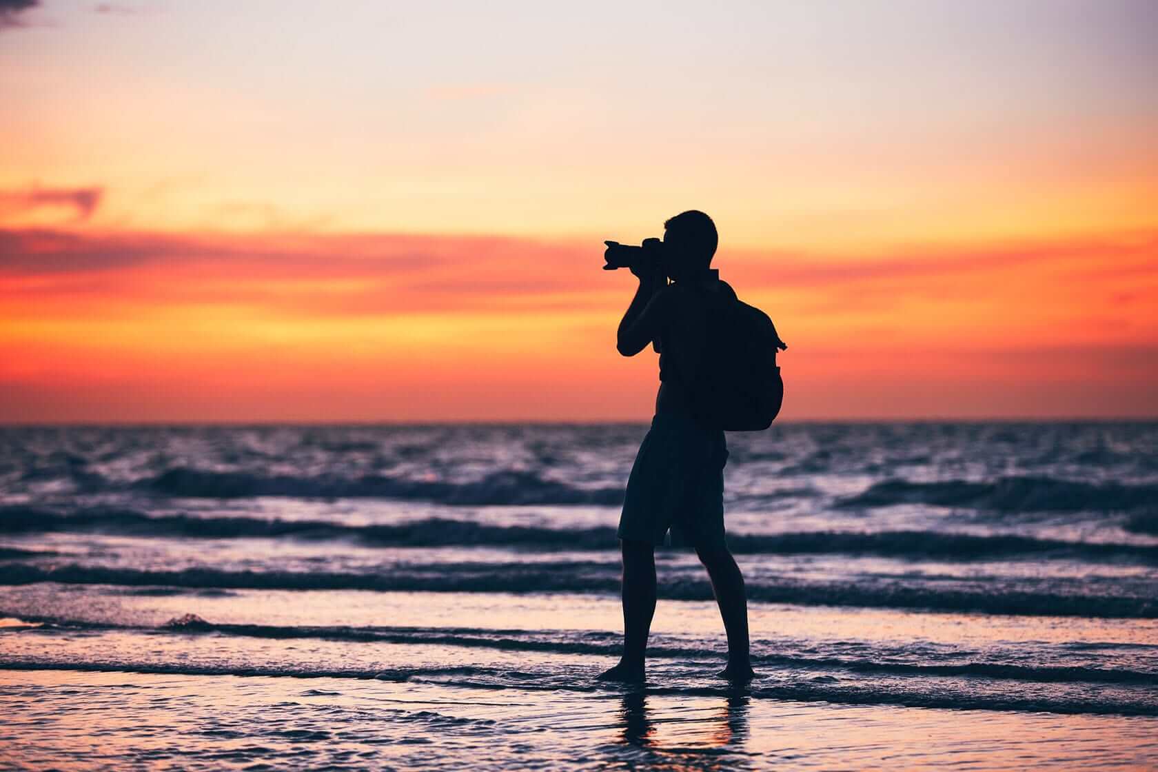 photographer-on-the-beach